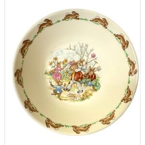 Royal Doulton Charming Cream Bunny-Themed Bowl
